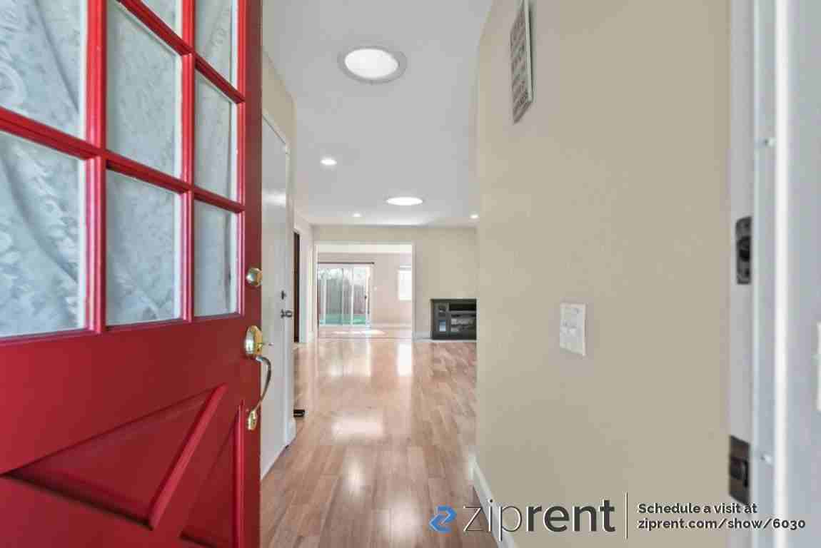 6067 Bigelow Ct - Photo 3 of 22