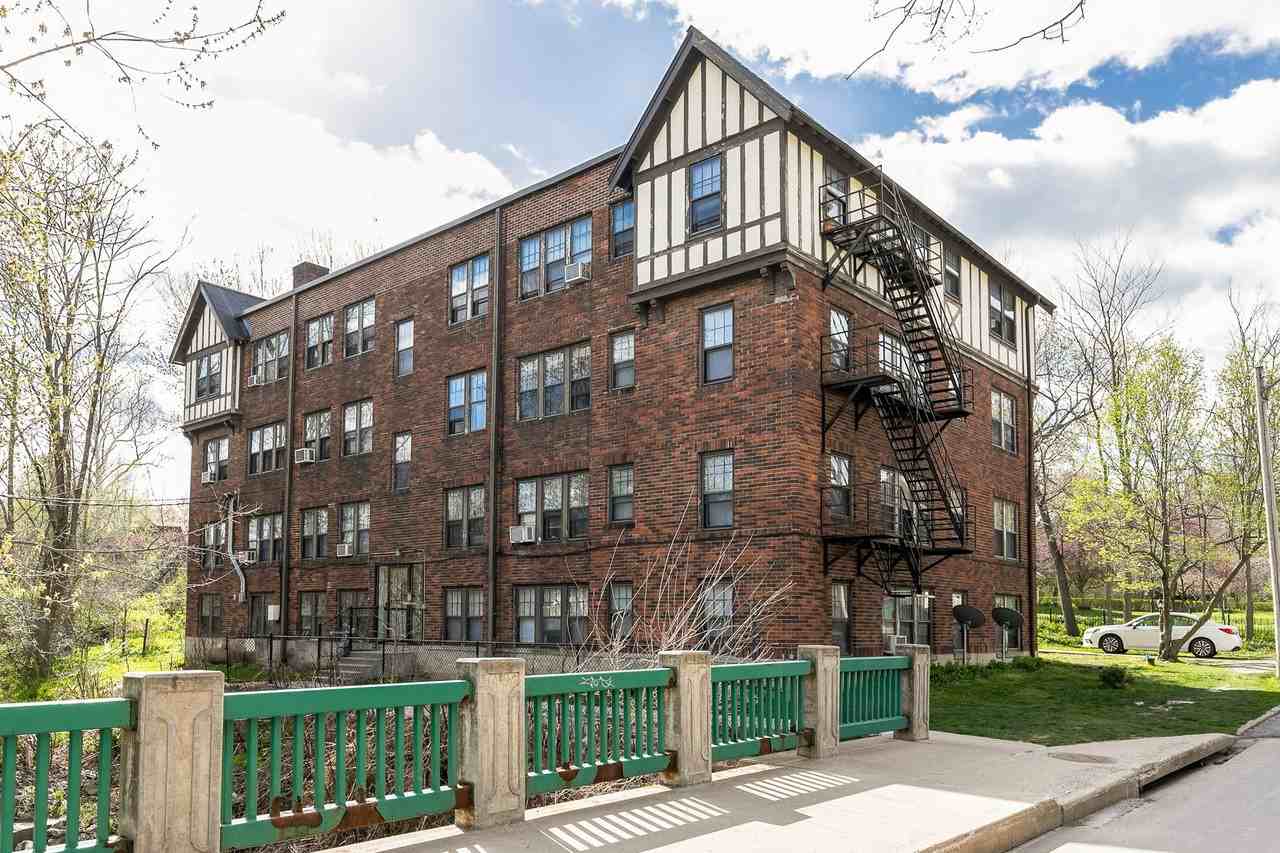 20 Evans St - Photo 2 of 3