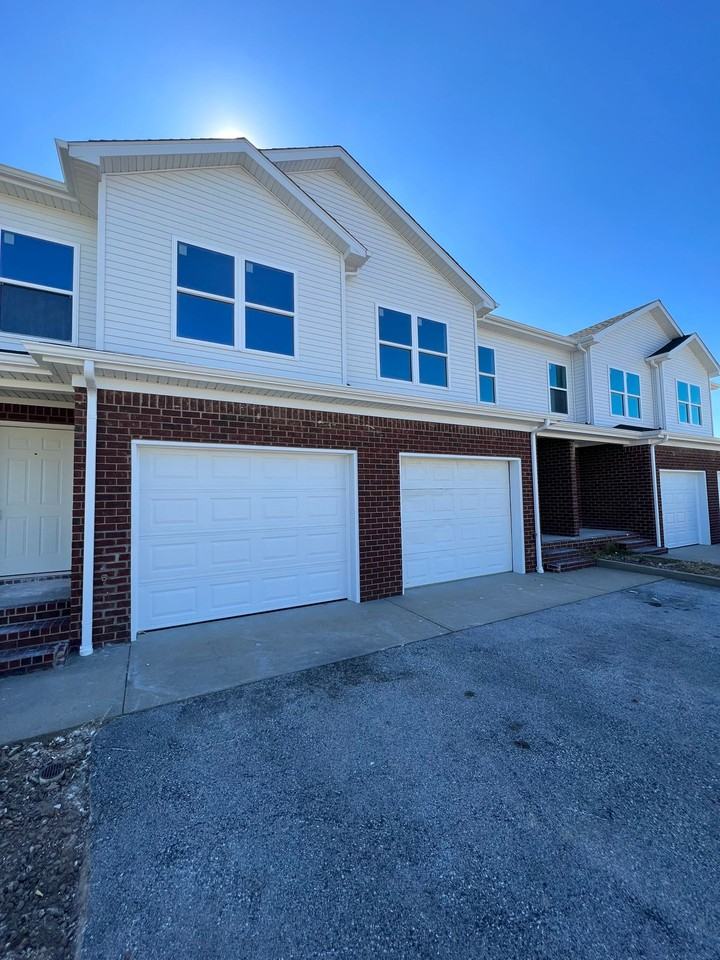 706 Village Creek Drive - Photo 3 of 3