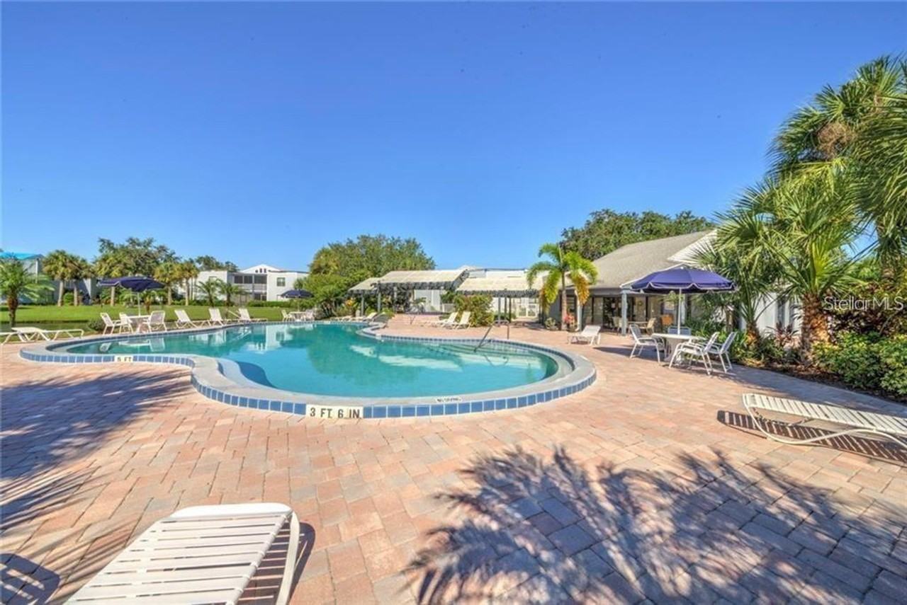 3638 Southpointe Dr - Photo 3 of 24