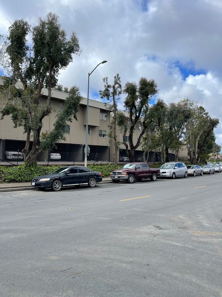 850 Garner Avenue - Photo 2 of 7