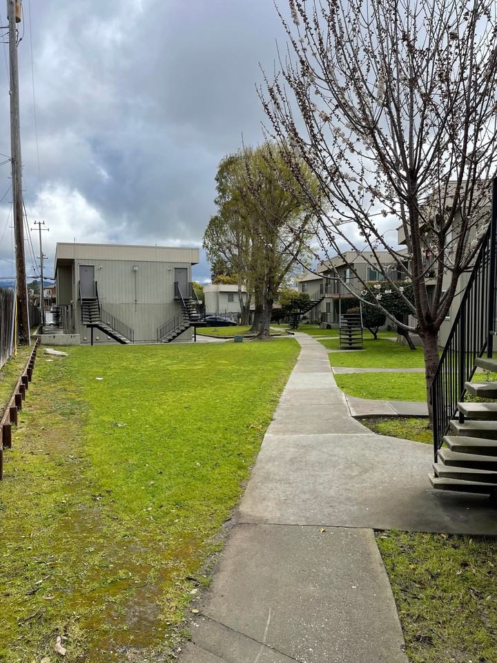 850 Garner Avenue - Photo 3 of 7