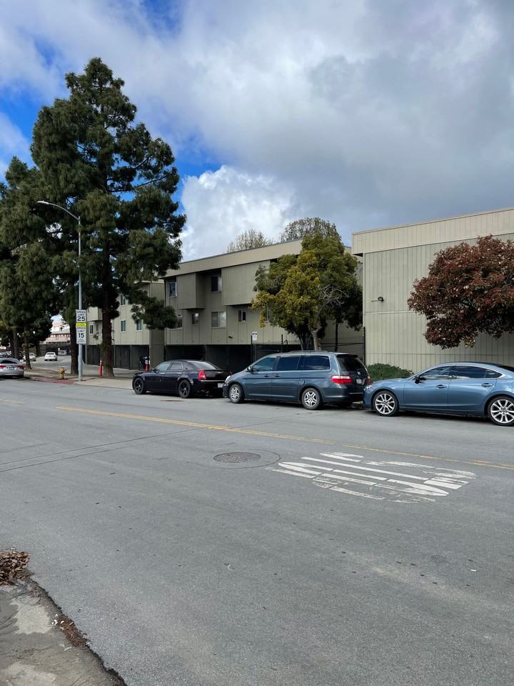 850 Garner Avenue - Photo 5 of 7