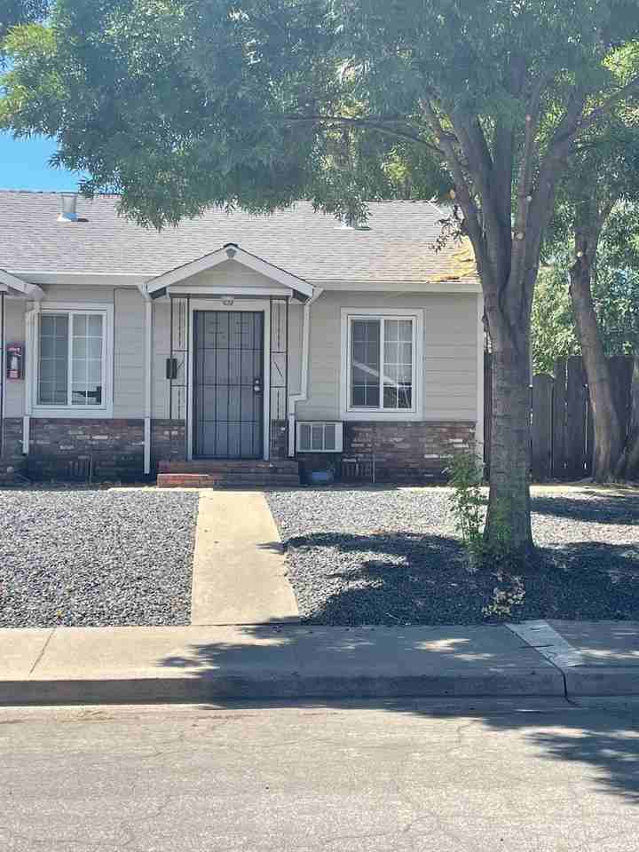 1780 6th Ave - Triplex - Photo 2 of 3
