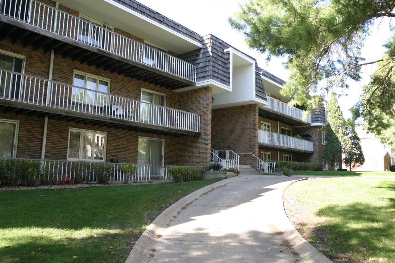 6300 York Apartments, LLC - Photo 2 of 25