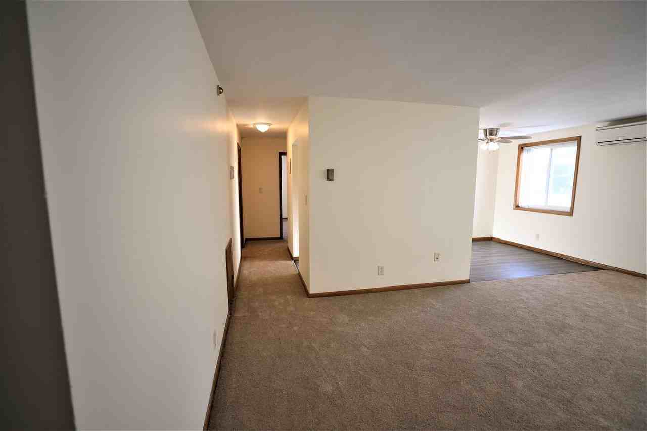6300 York Apartments, LLC - Photo 4 of 25