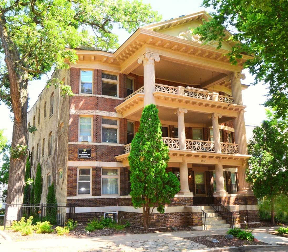 265 Dayton Ave S - Photo 5 of 25