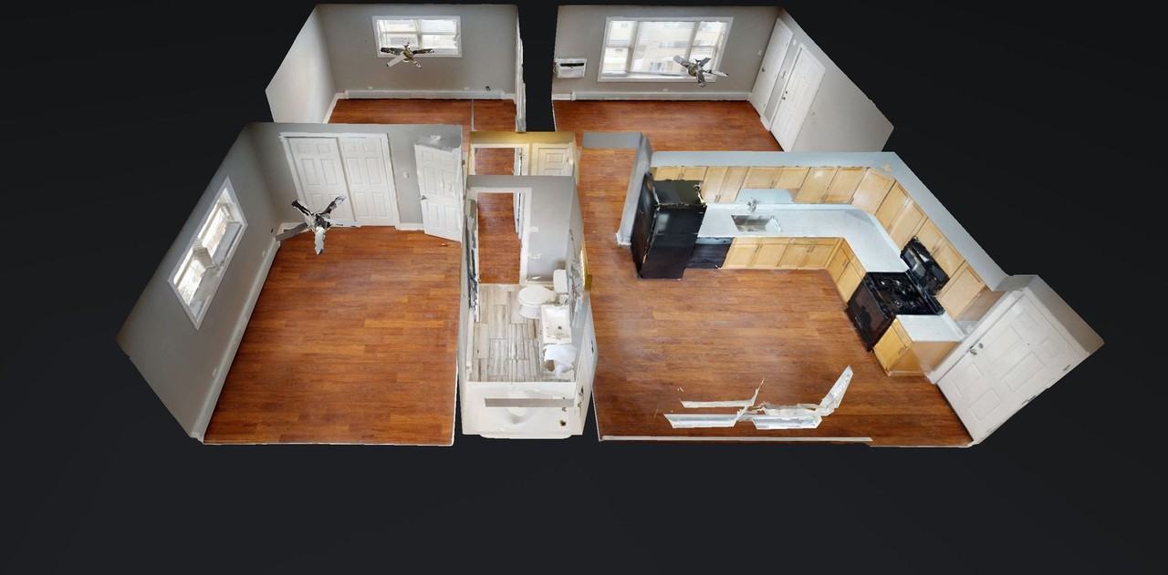 Sophisticated details surround you. - Photo 4 of 17