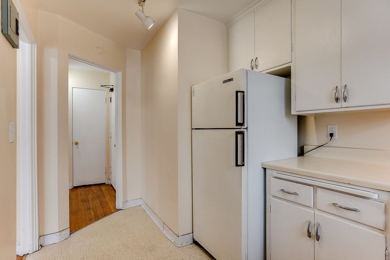 123 W 26th Street Apartments - Photo 4 of 16