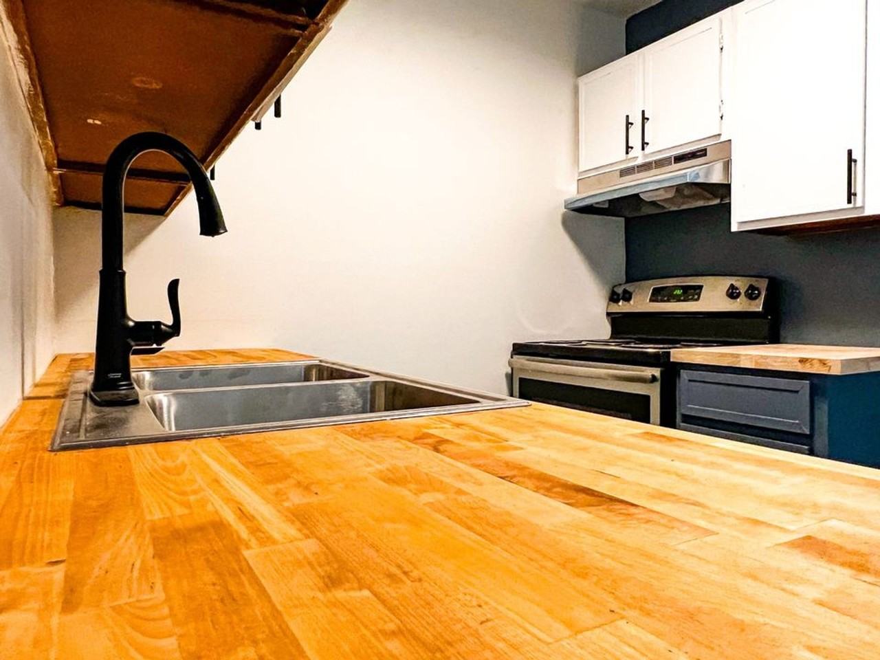 Flats on Ferry - Photo 4 of 13