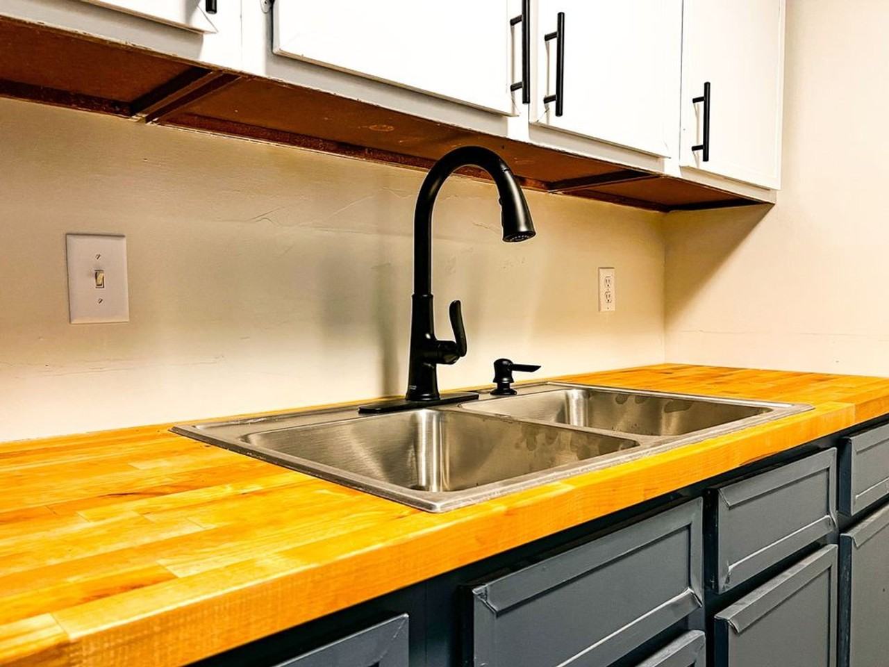 Flats on Ferry - Photo 5 of 13