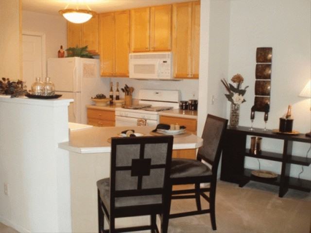 Embassy Place at White Oak Estate - Photo 3 of 16