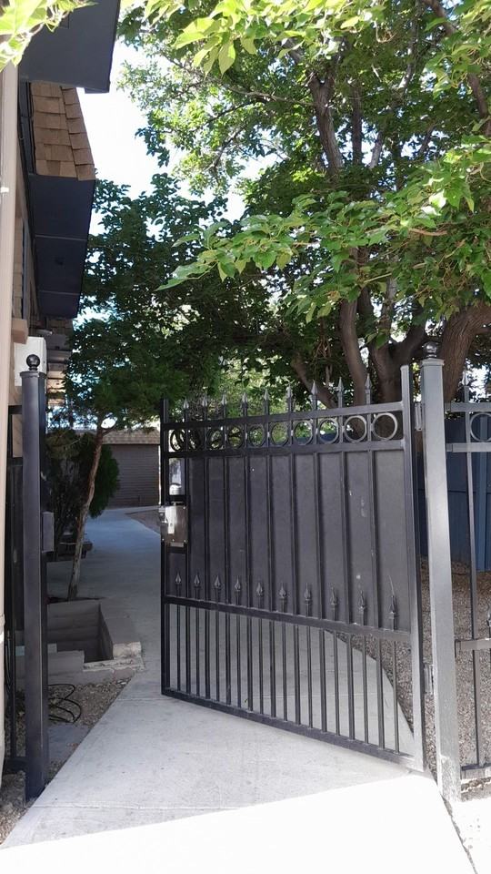 Omni House - Photo 2 of 11