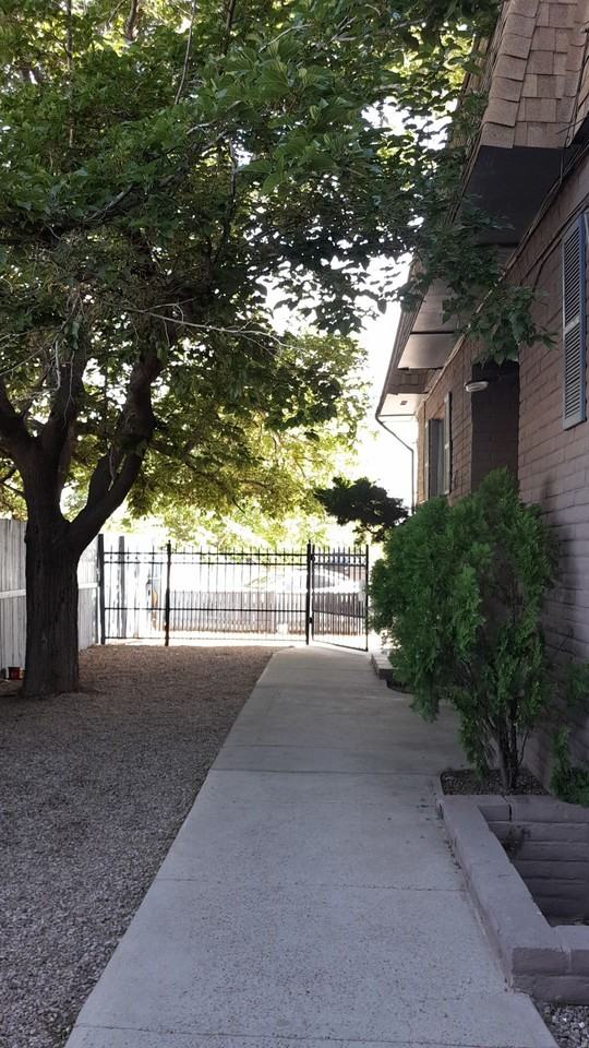 Omni House - Photo 3 of 11