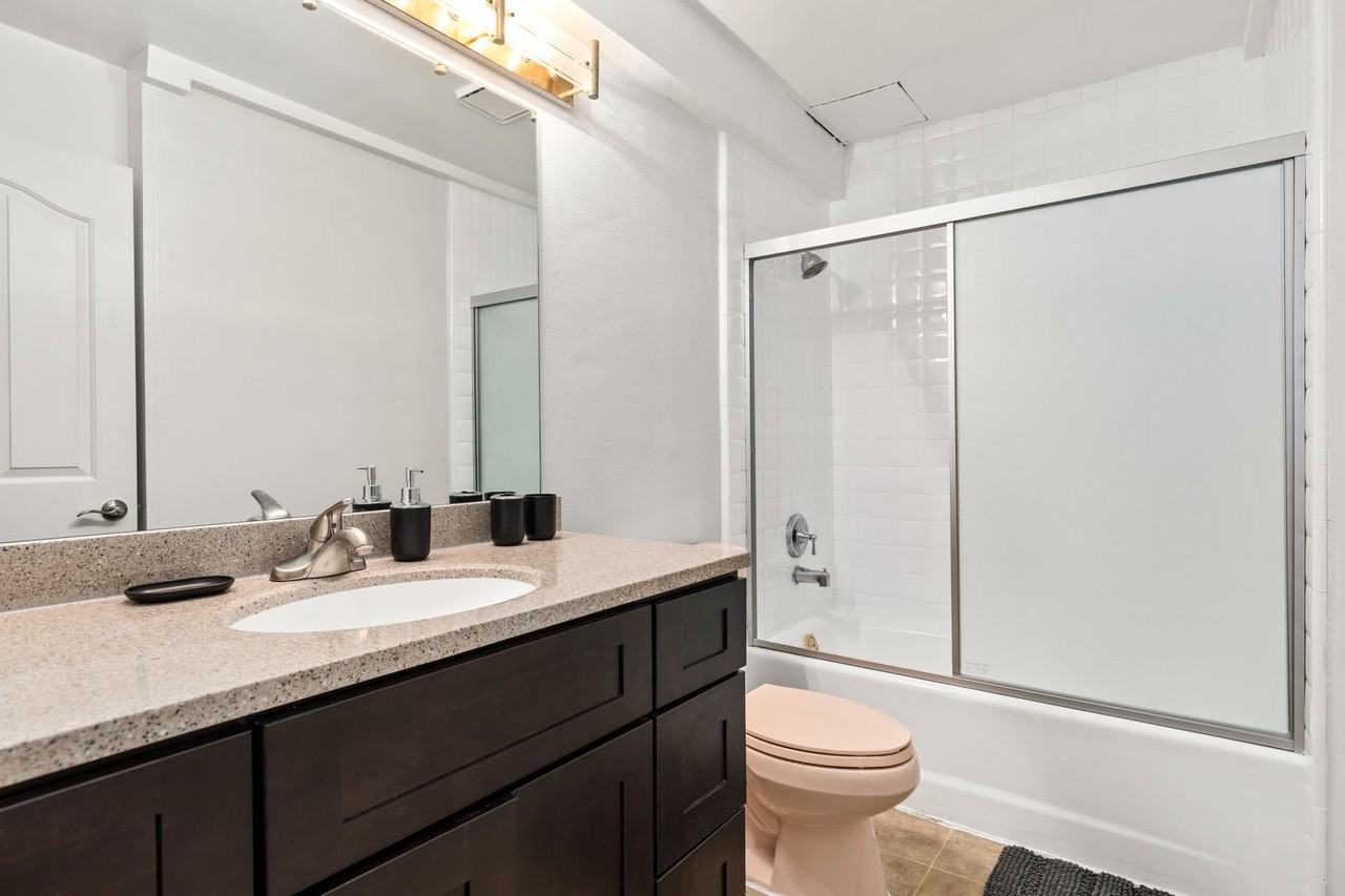 A 7 Bedroom, 2 Bathroom with a dining room and fully functional kitchen at 10777 Ashton Ave. - Photo 4 of 26