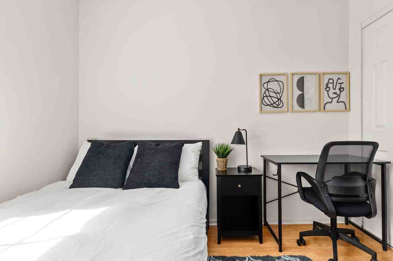 A 7 Bedroom, 2 Bathroom with a dining room and fully functional kitchen at 10777 Ashton Ave. - Photo 7 of 26