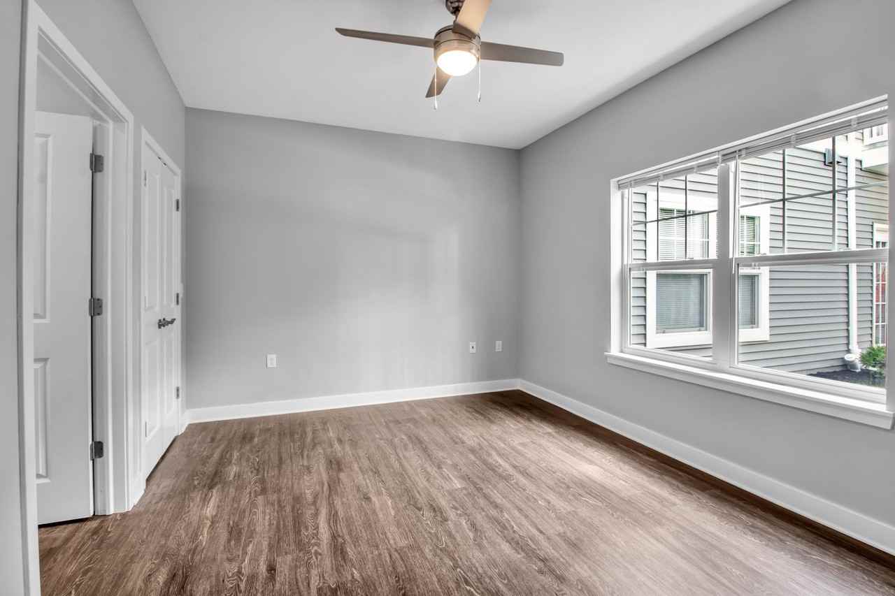 Creekview Luxury Apartments - Photo 2 of 5