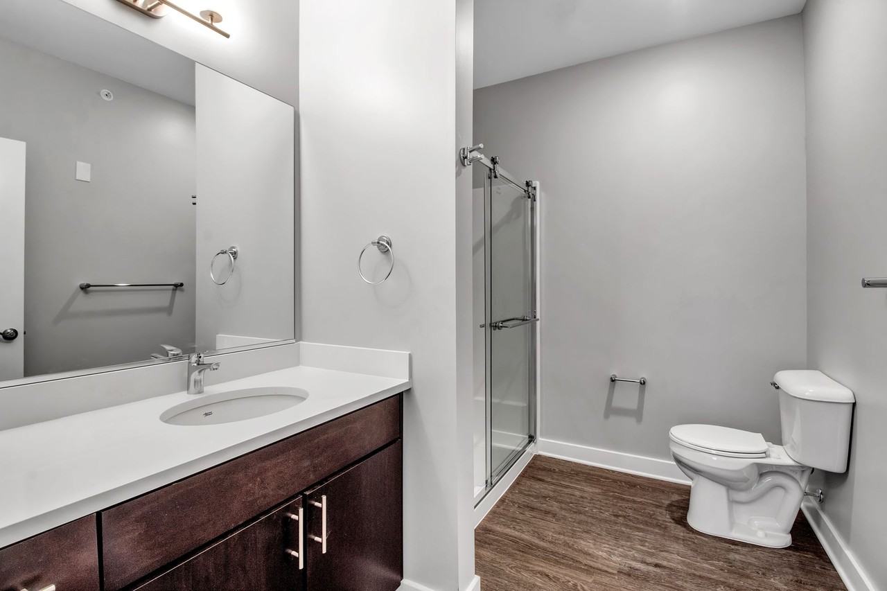 Creekview Luxury Apartments - Photo 5 of 5