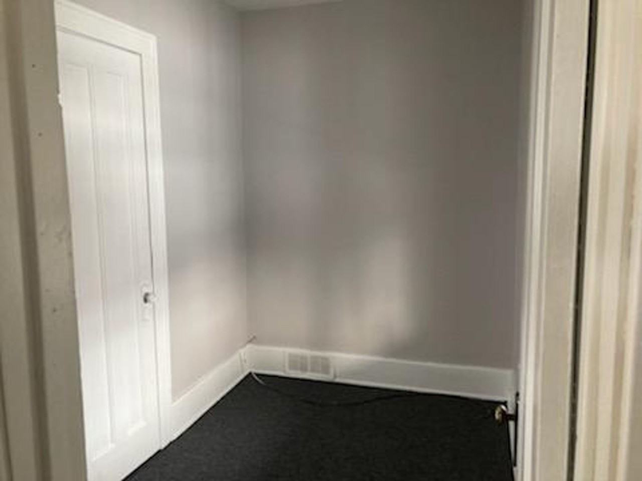 325 Conkey Avenue - Photo 6 of 8