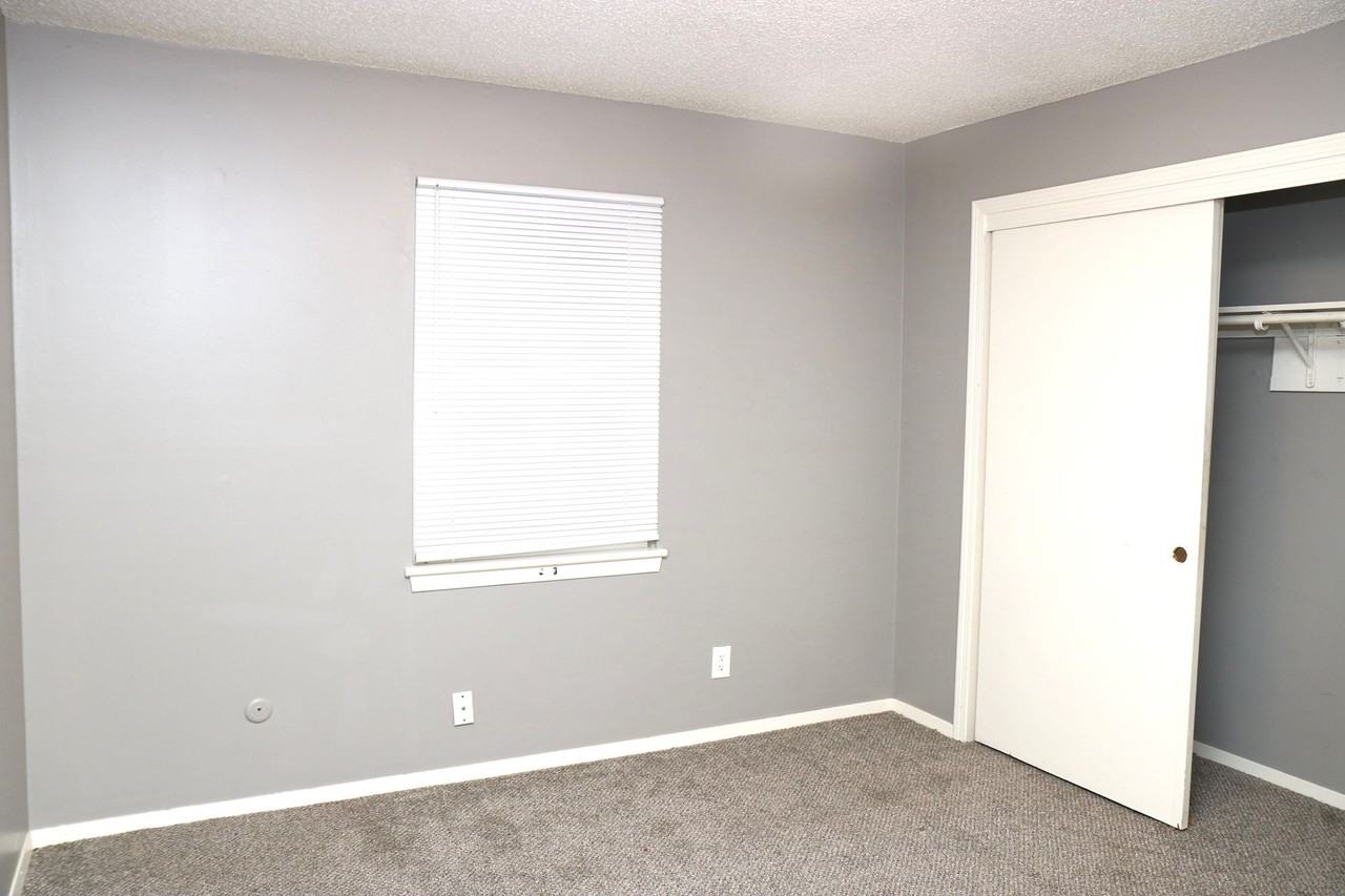 8201 Spring Valley Rd (CM) - Photo 3 of 14