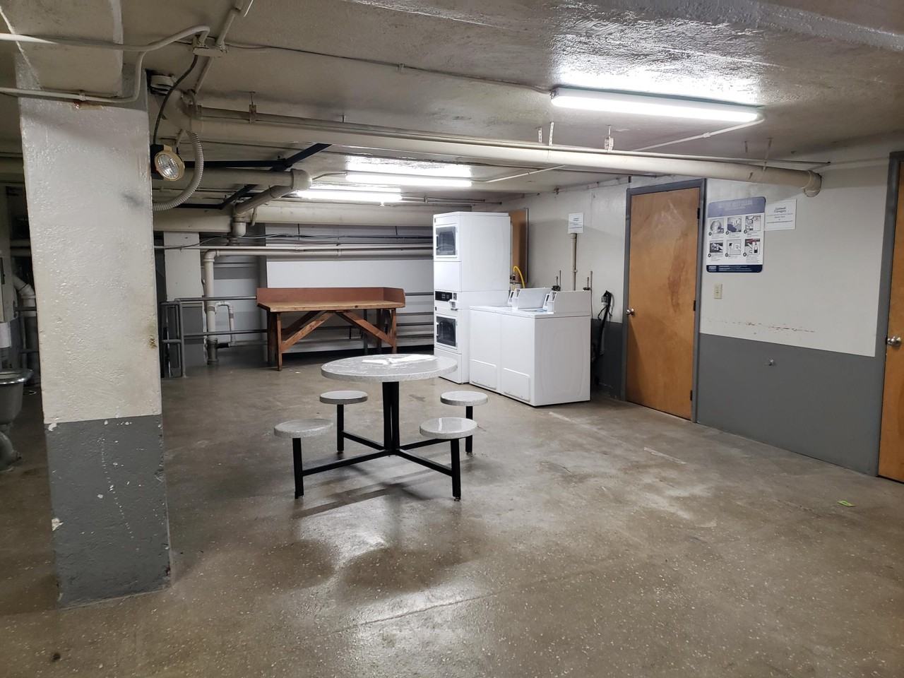 46 S 8th St - Photo 3 of 6