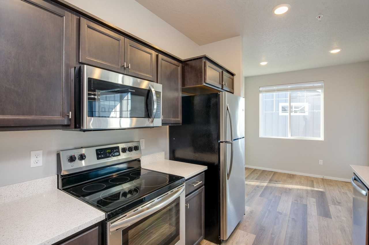 Arbor Ridge Villas - Photo 5 of 19