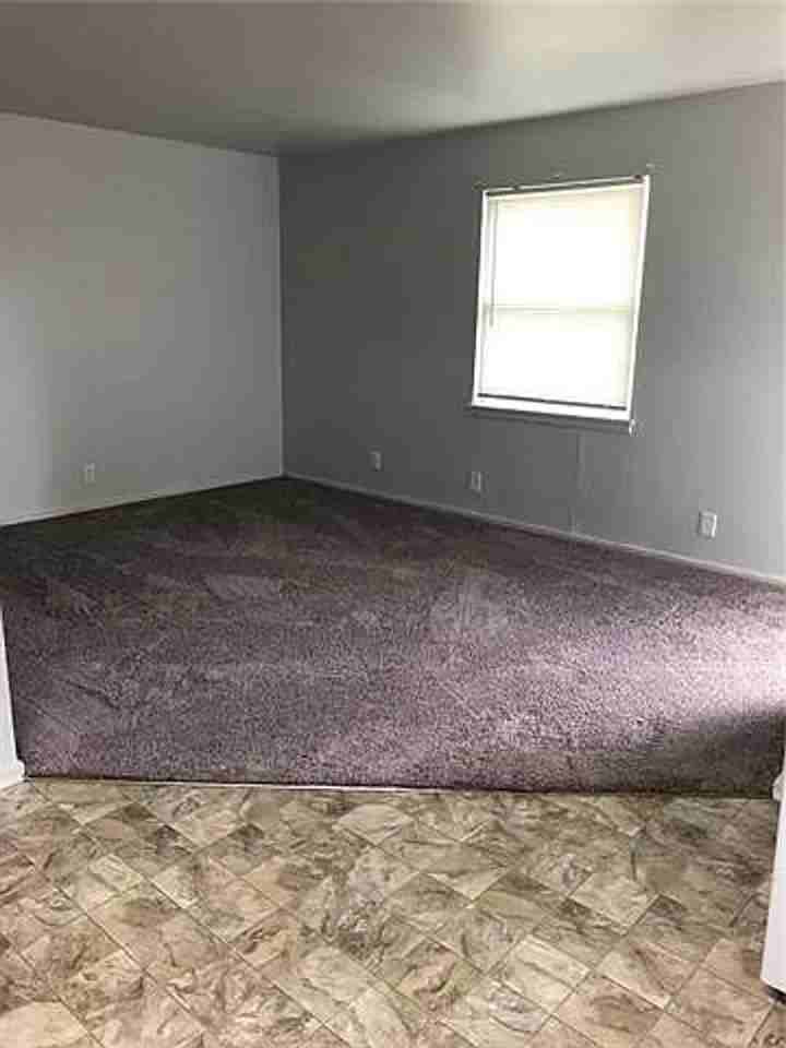 13411 5th St - Photo 3 of 4