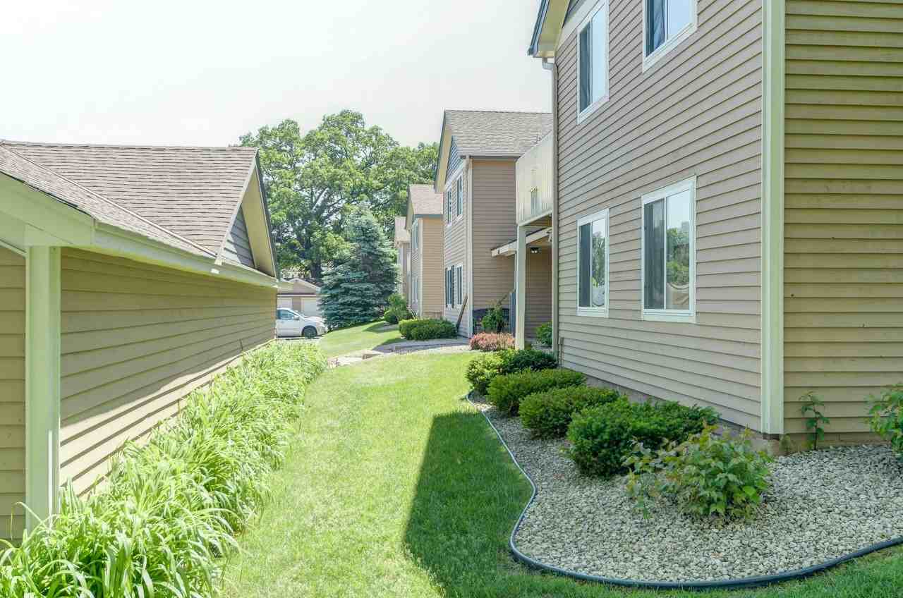 The Village at Five Hawks - Photo 6 of 22