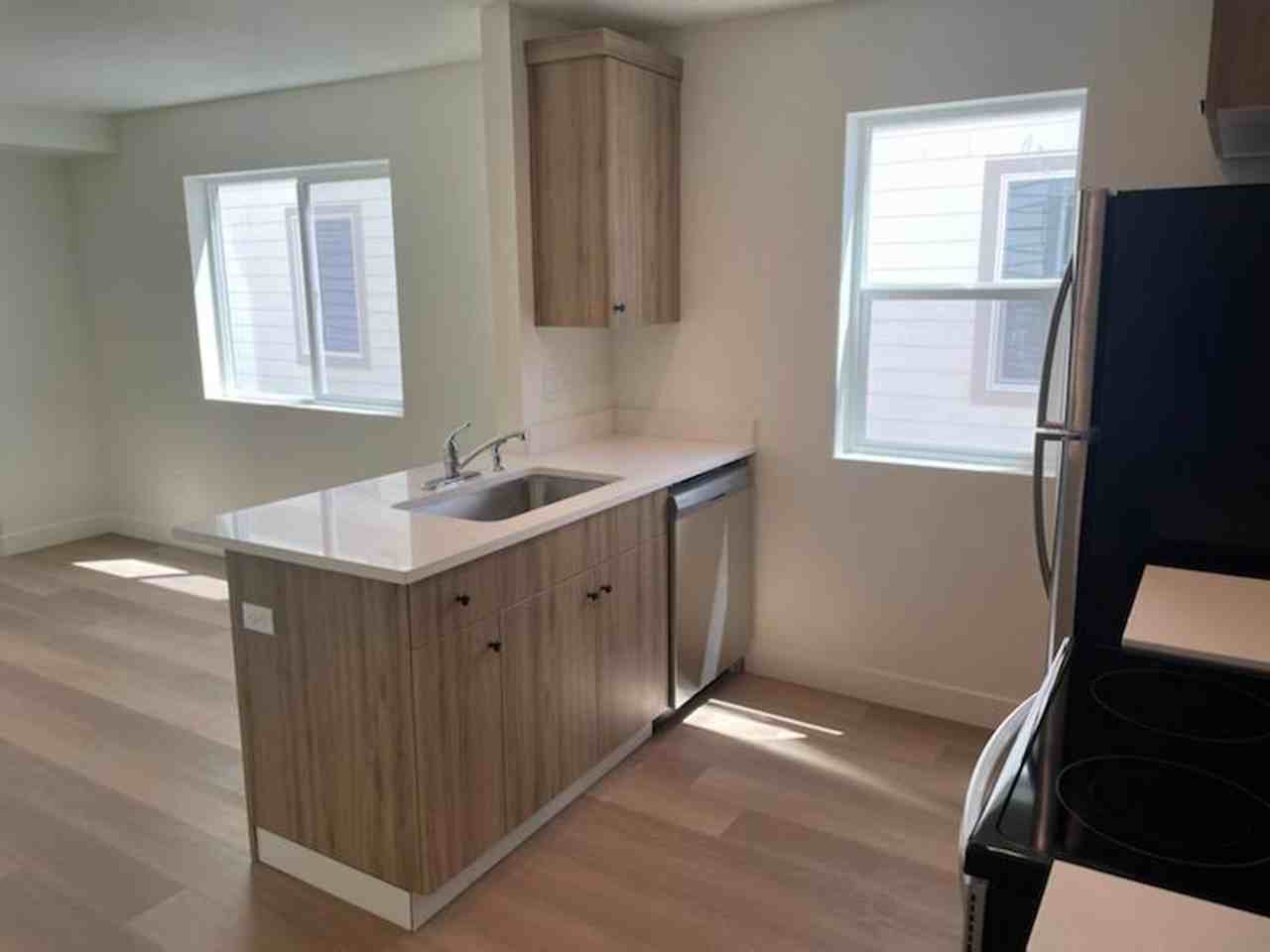 Two Bedroom townhouse with a Garage! - Photo 4 of 15