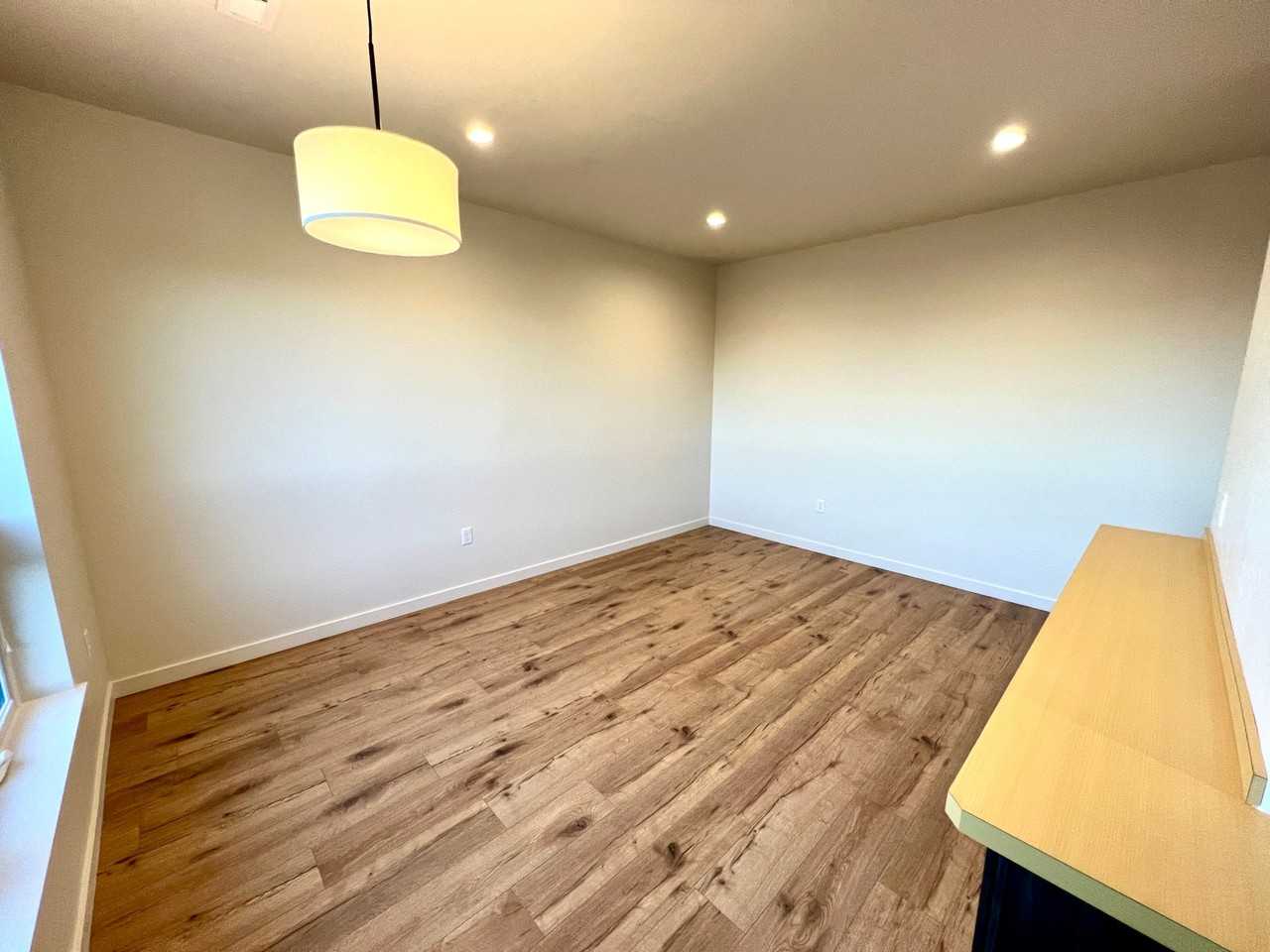 New, Pet Friendly, 2 bed 2 bath Townhouses! - Photo 6 of 17