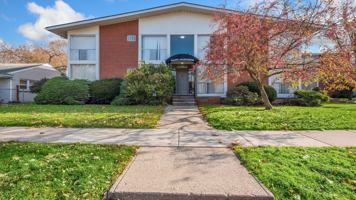 featured image of 2608 Galpin Ave
