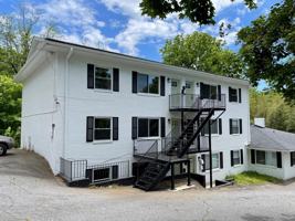 featured image of 1121 W End Blvd