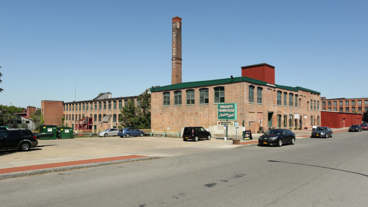 Lakefront Lofts - Photo 4 of 12