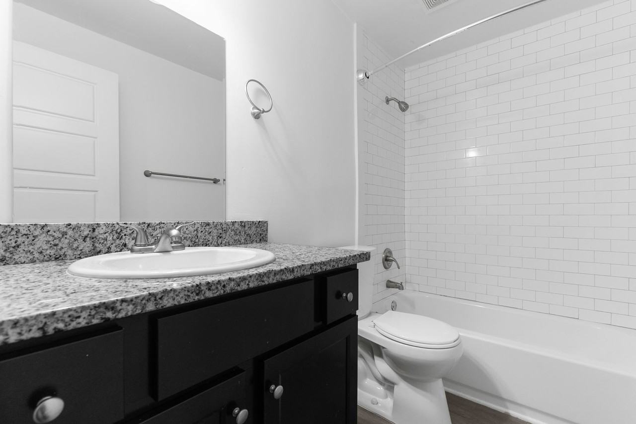 Cliff Corners - Photo 4 of 21