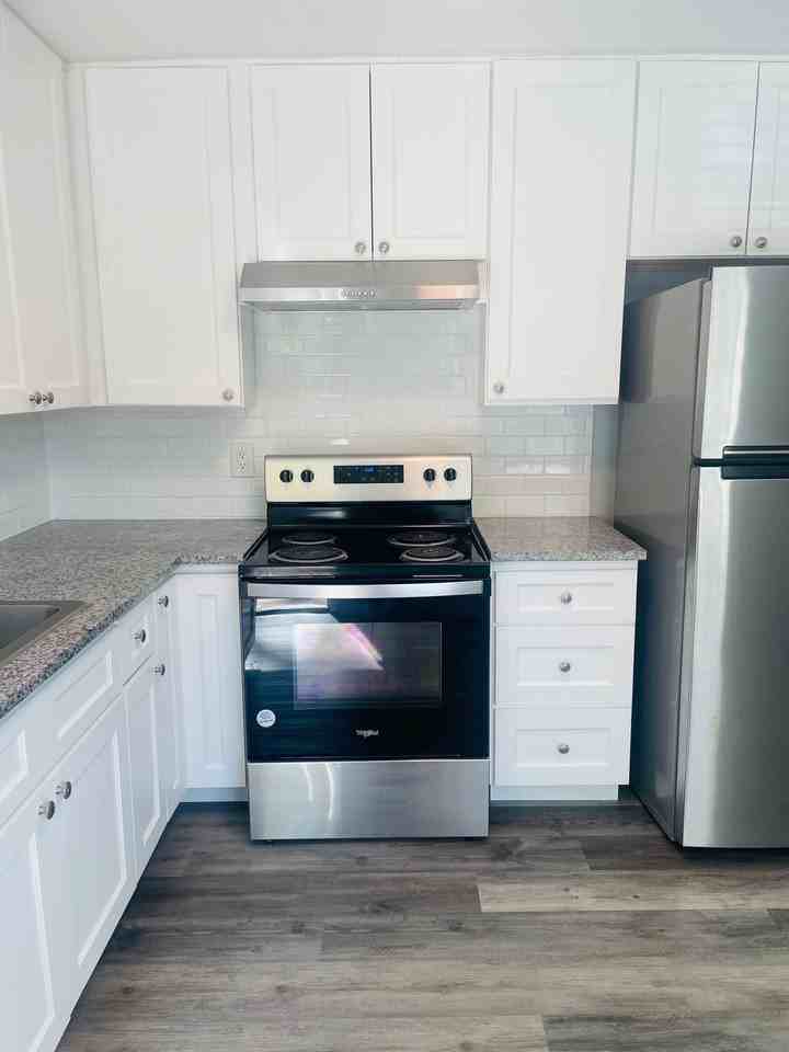 Ogburn Place Apartments - Photo 2 of 4