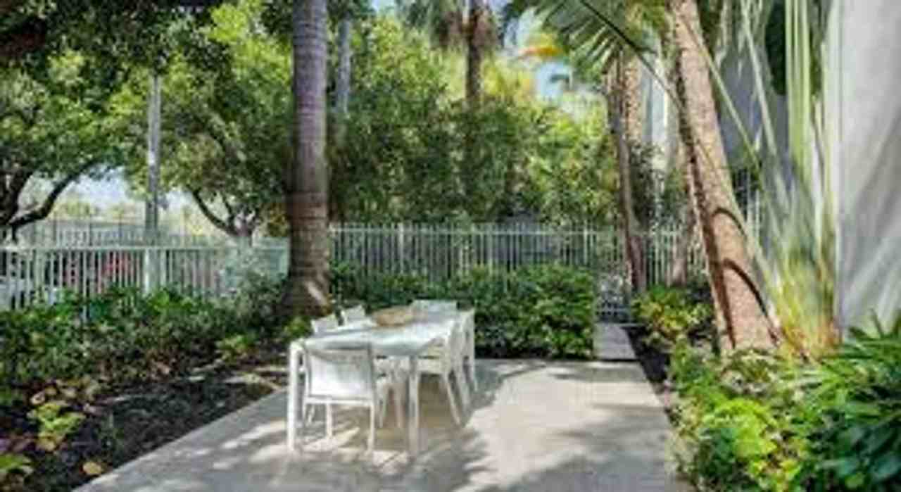 Elegant Living in a Strategic Location: Modern One - Photo 3 of 19