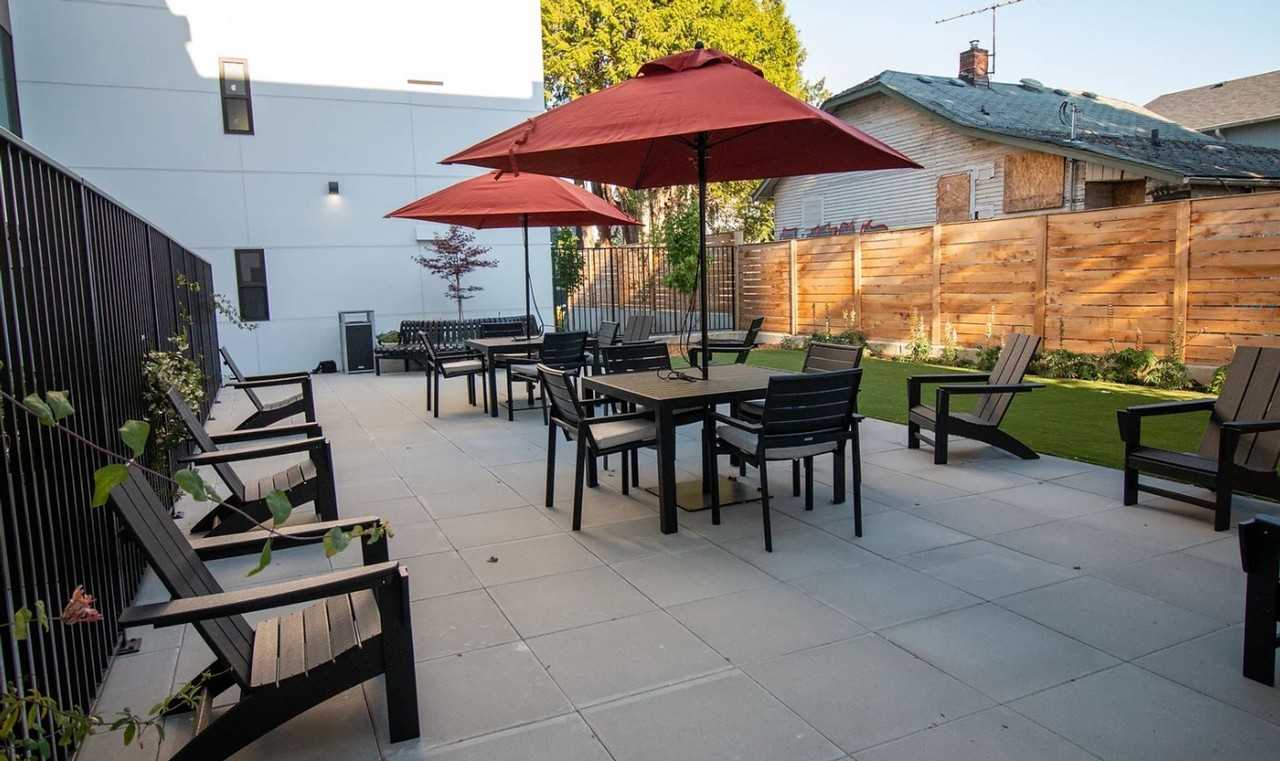 Edric Apartments - Photo 3 of 33