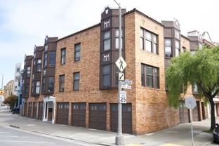 Lincoln - Photo 1 of 1