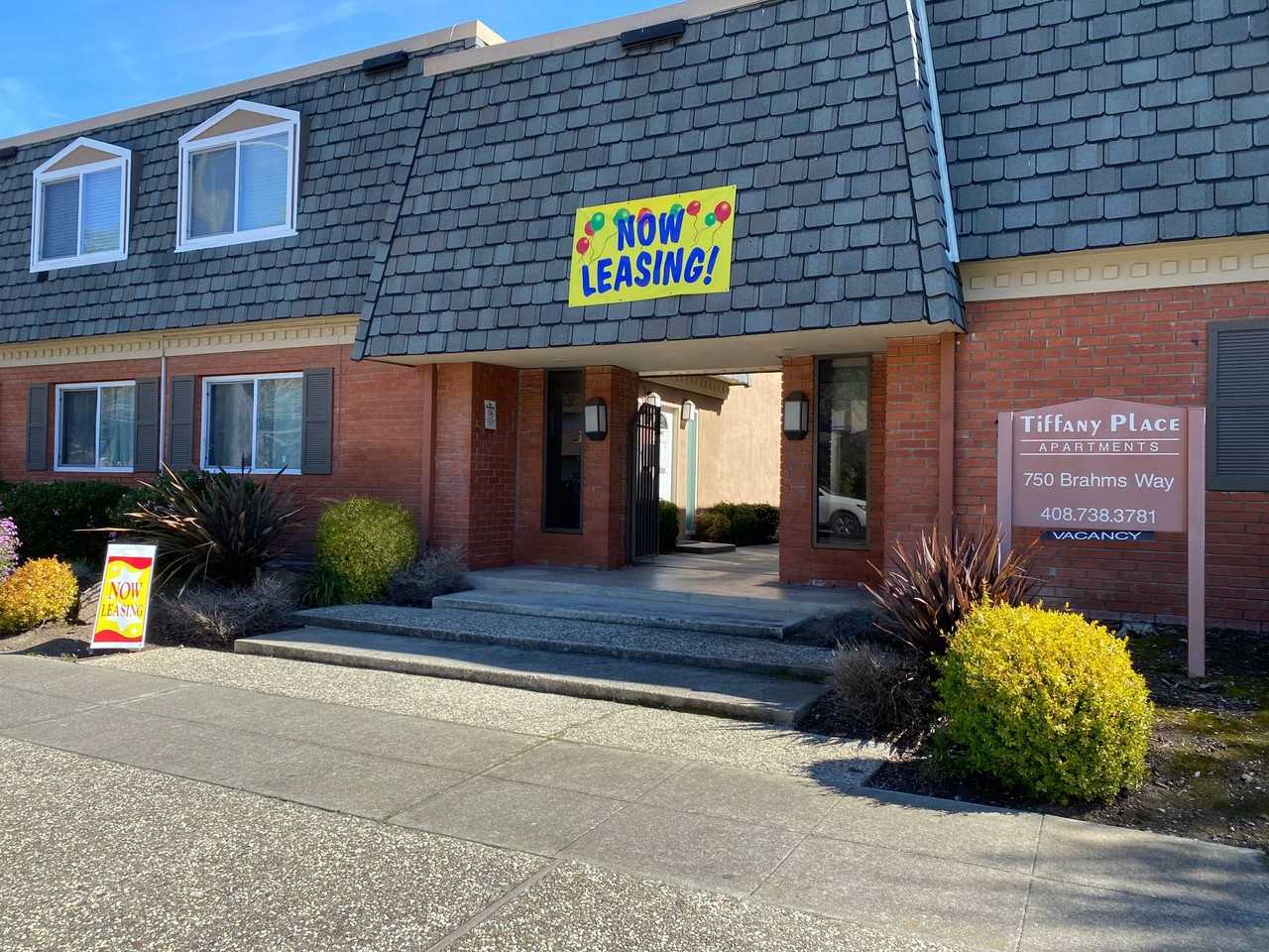 Tiffany Place Apartments - Photo 3 of 18