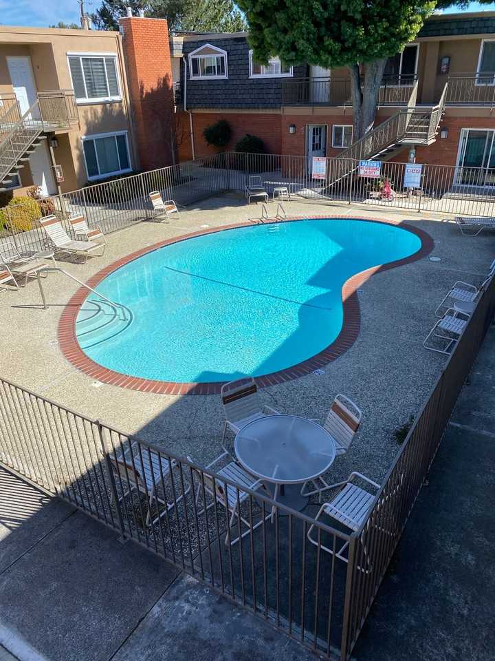 Tiffany Place Apartments - Photo 5 of 18