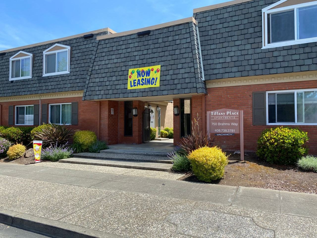 Tiffany Place Apartments - Photo 6 of 18