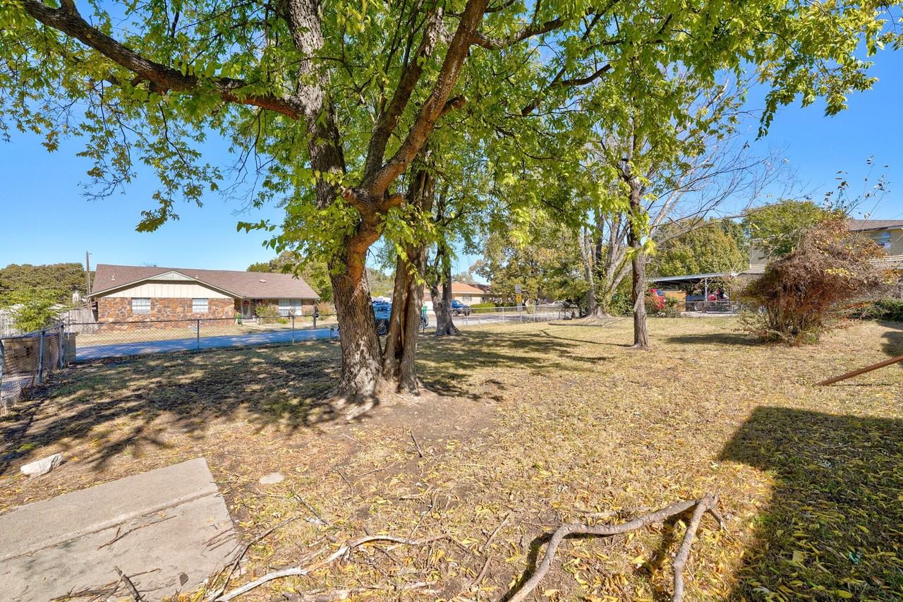 West Oaks - Owner Selling - Photo 6 of 42