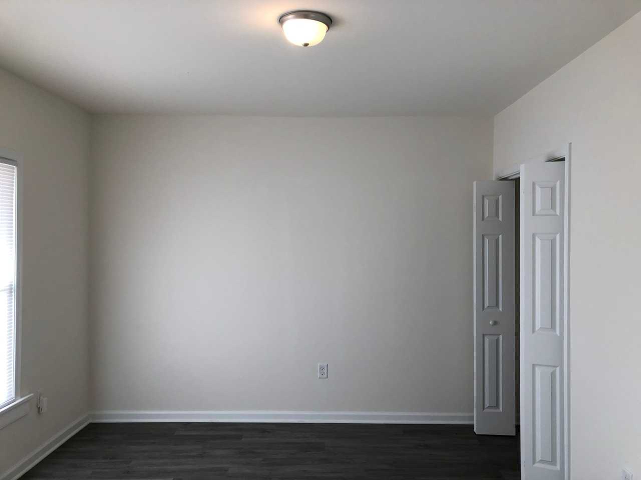 Renovated Duplex - Photo 4 of 19