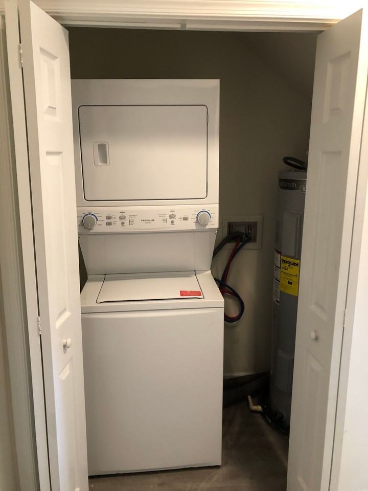 Renovated Duplex - Photo 7 of 19