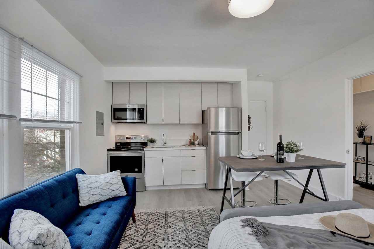 Lynnwood Apartments! - Photo 4 of 26