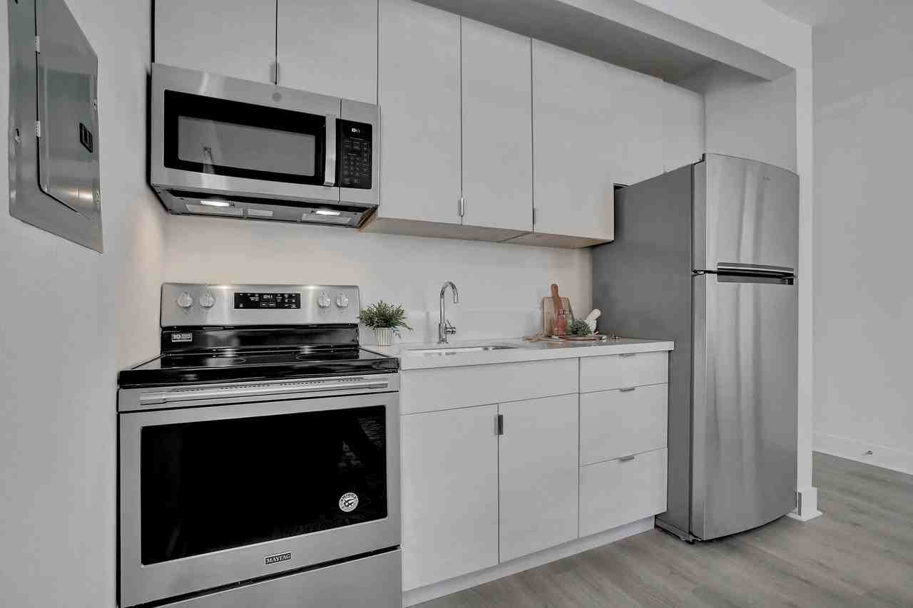 Lynnwood Apartments! - Photo 7 of 26