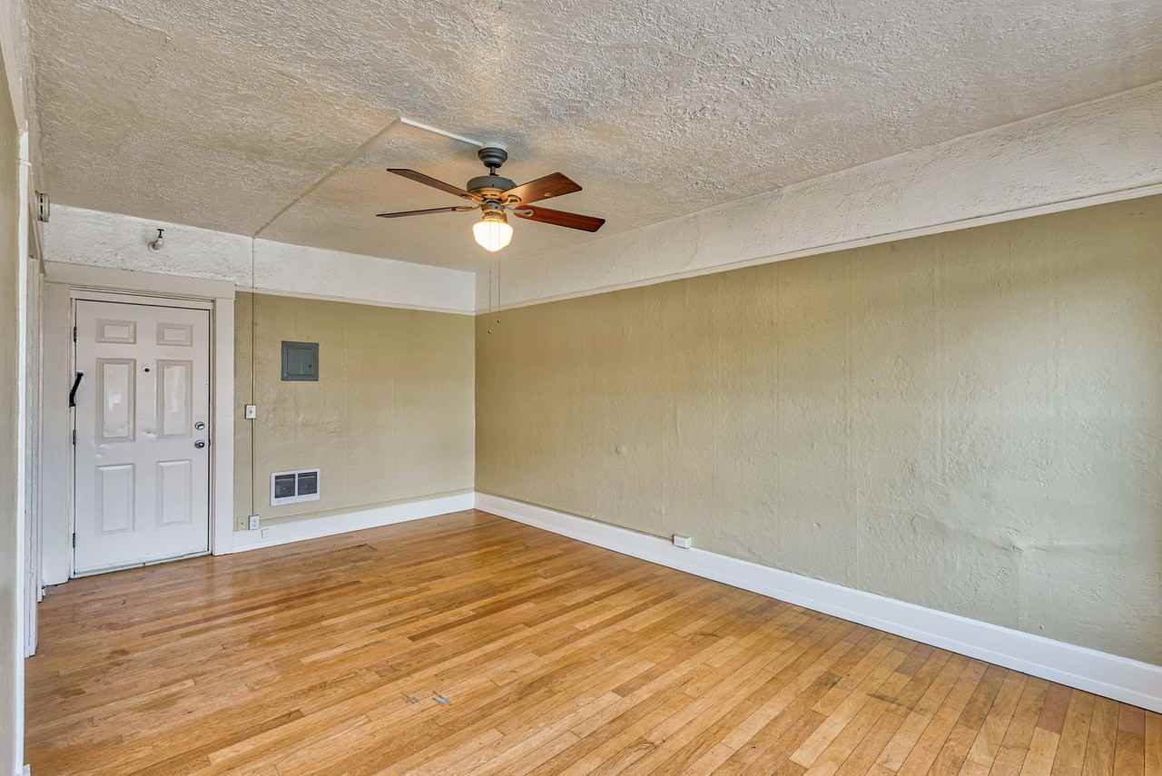 Mattsonian Apartments! - Photo 5 of 11