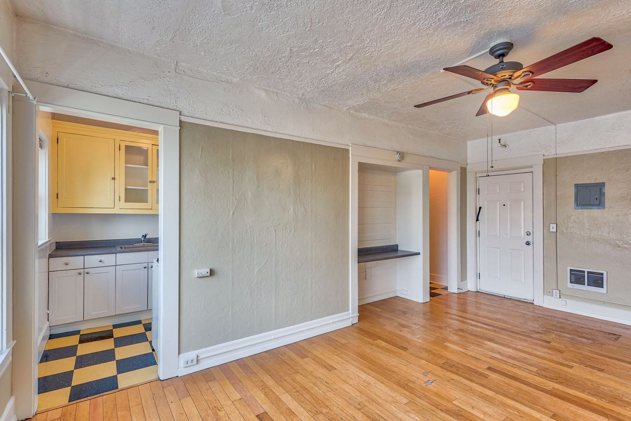 Mattsonian Apartments! - Photo 6 of 11