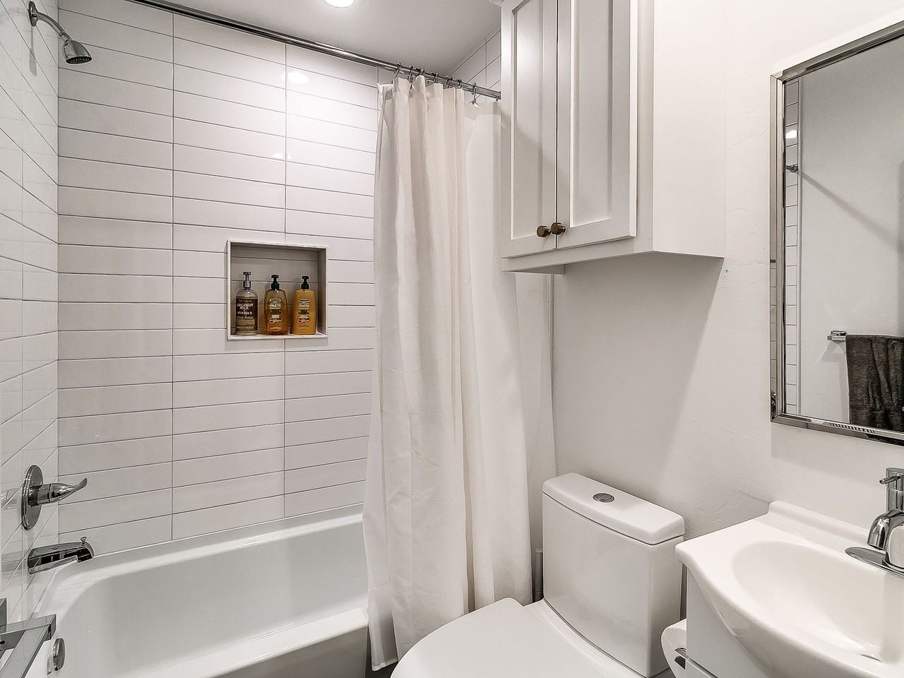 Heart of Plaza District - Photo 7 of 7