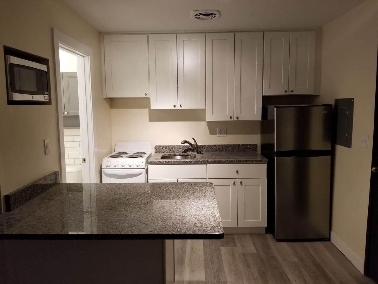 20th Street Apartments - Photo 2 of 7